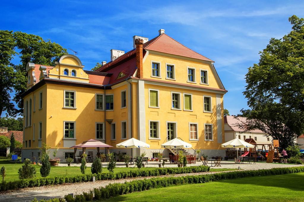 Palac Wiechlice - Hotel, Restaurant, Spa Szprotawa Eksteriør bilde